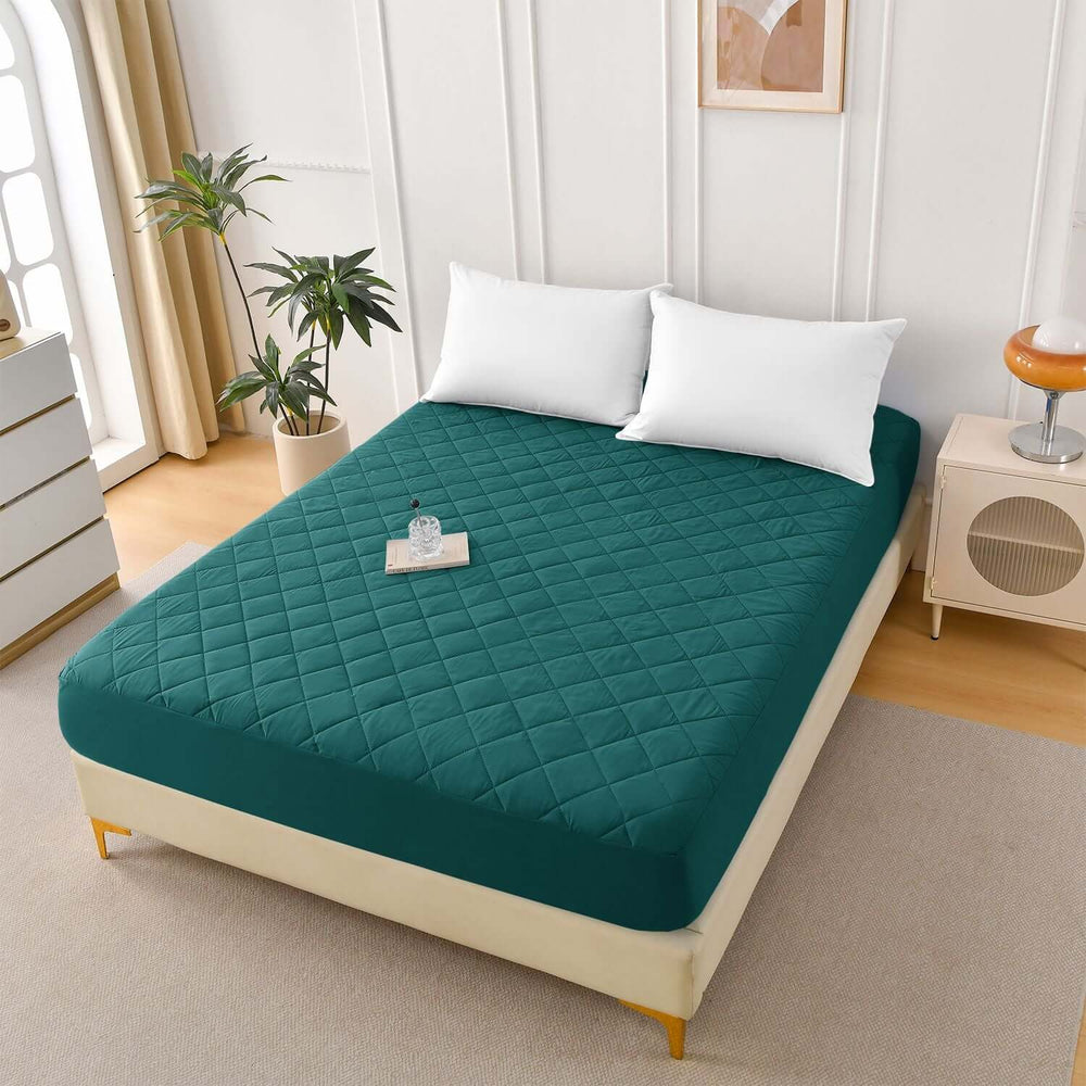 Premium Waterproof Mattress Protector – Noiseless Breathable